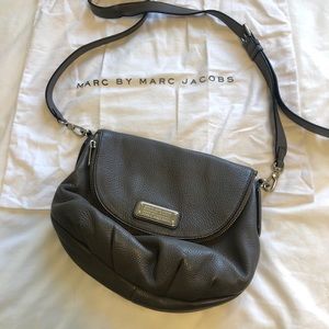 Marc Jacobs crossbody leather purse